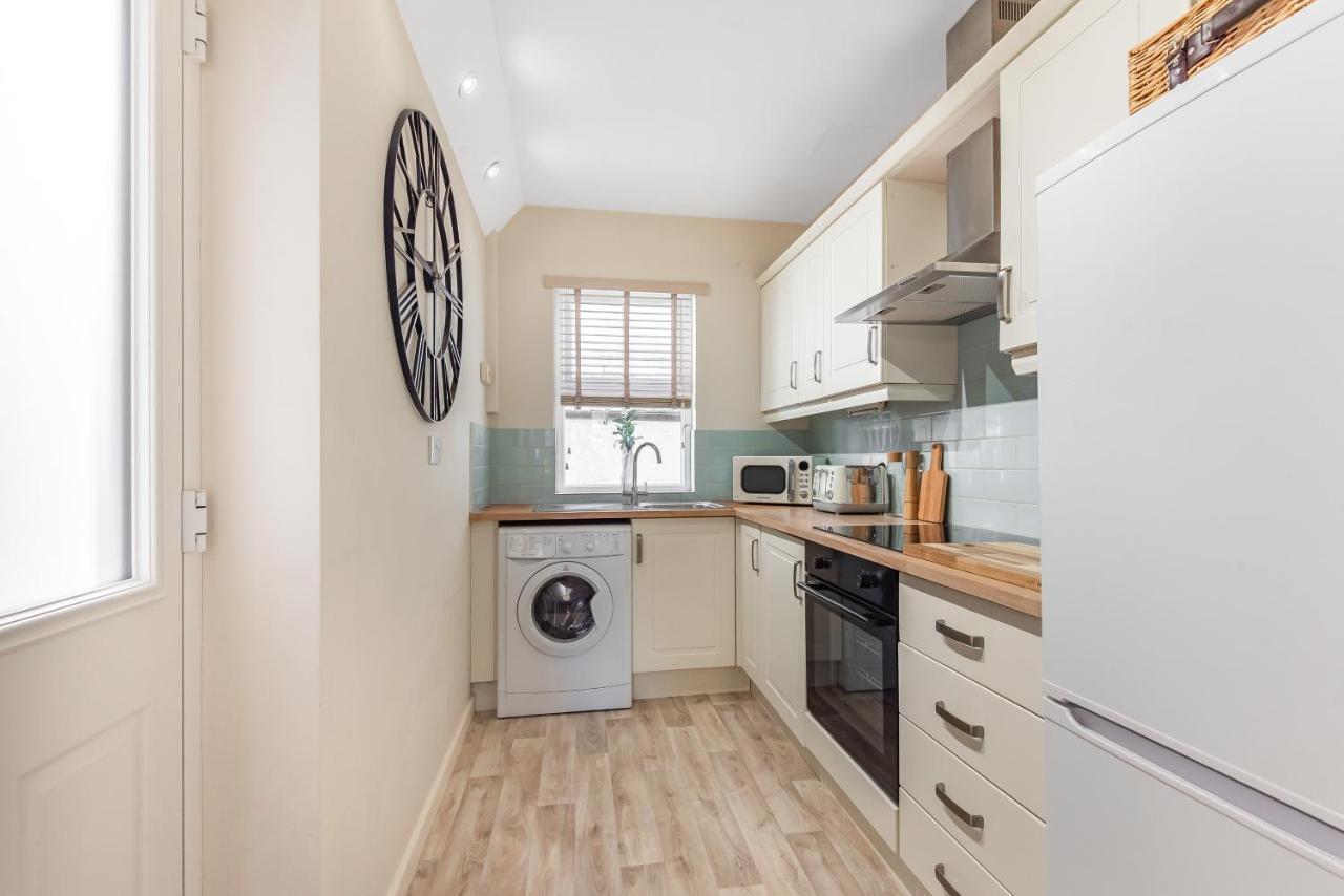 Chester City Centre Cottage, Sleeps 6 With Free Parking Bagian luar foto