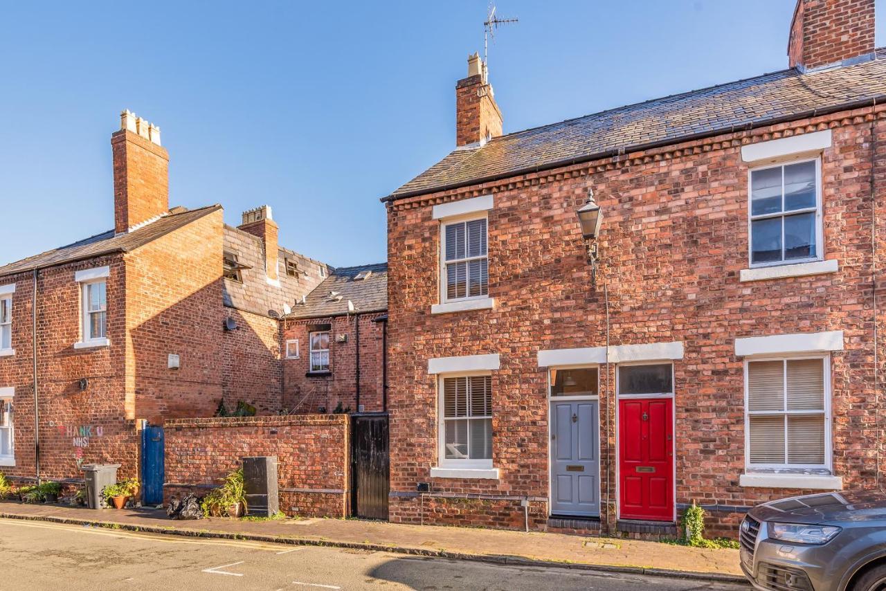 Chester City Centre Cottage, Sleeps 6 With Free Parking Bagian luar foto