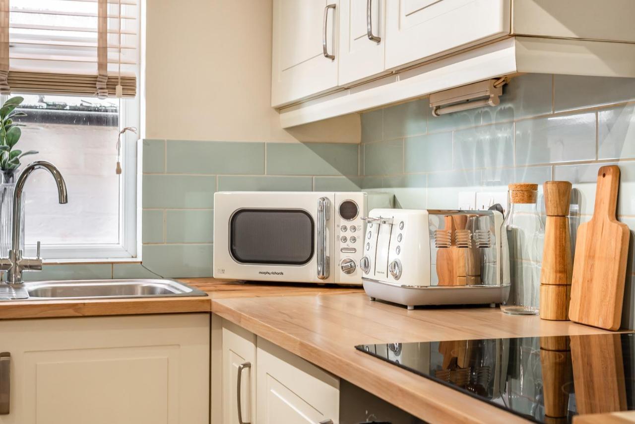 Chester City Centre Cottage, Sleeps 6 With Free Parking Bagian luar foto
