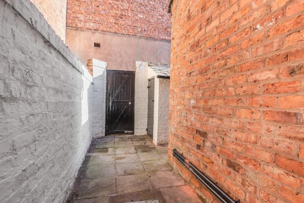 Chester City Centre Cottage, Sleeps 6 With Free Parking Bagian luar foto